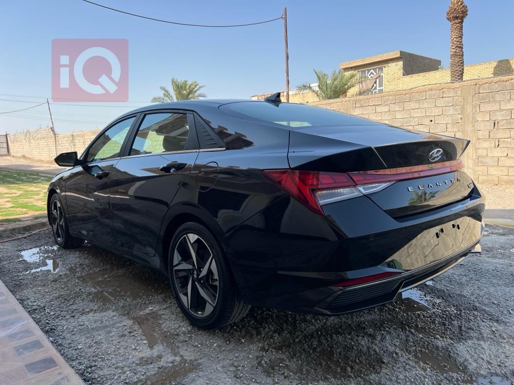 هیوندای ئەلەنترا
